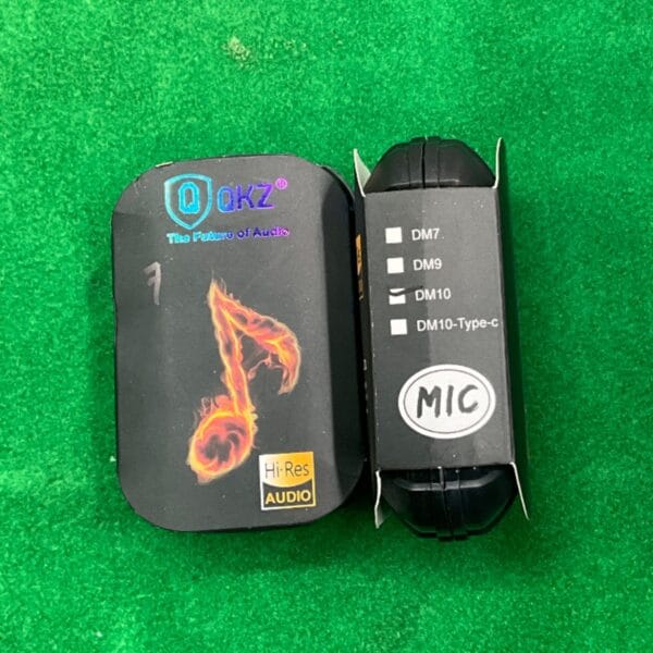 QKZ Hi Res Earphones ( DM10 )